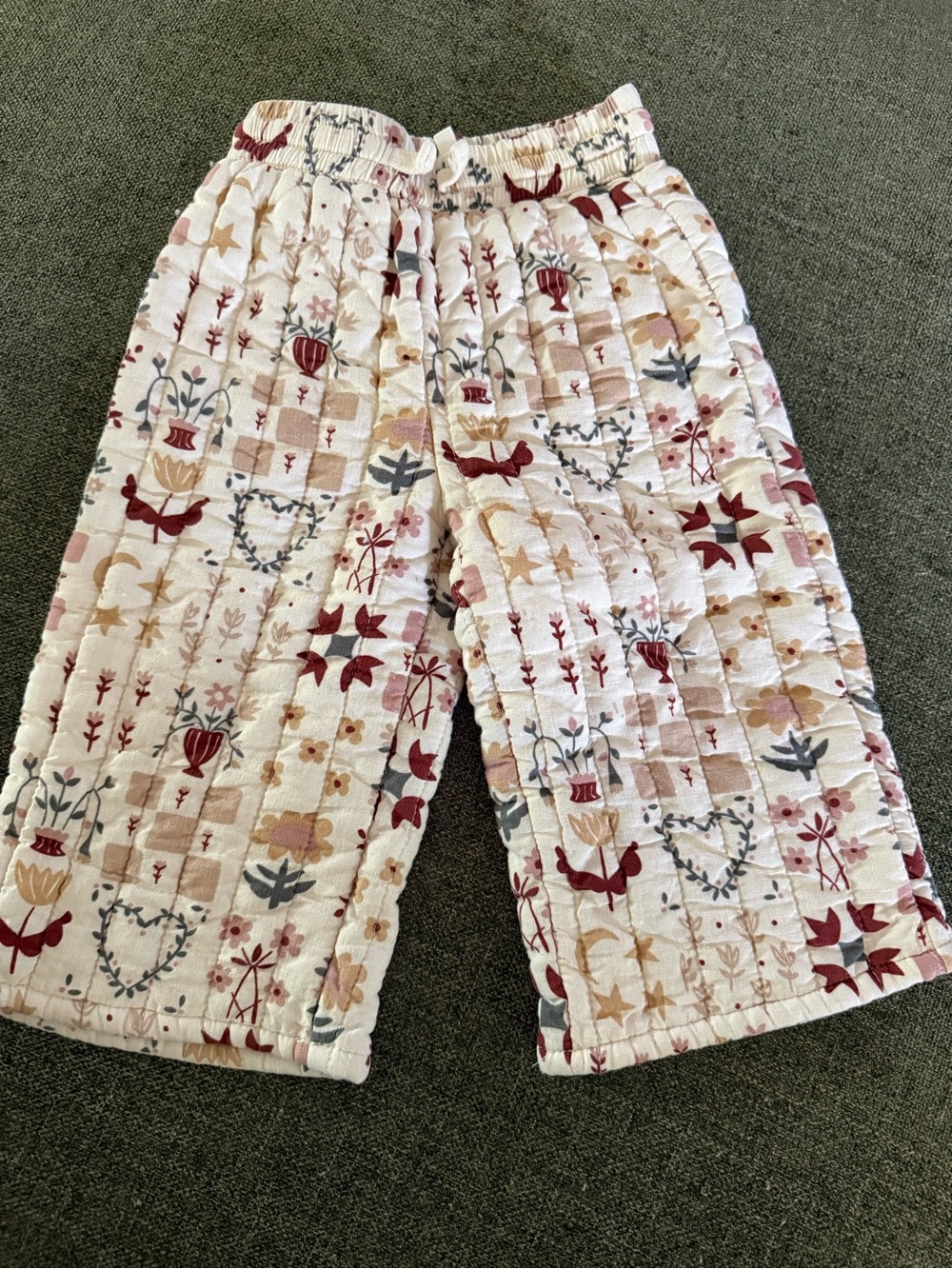 Rylee + Cru Quilted Floral Pull-On Sweatpants - Pink, Cream, Red, Gray